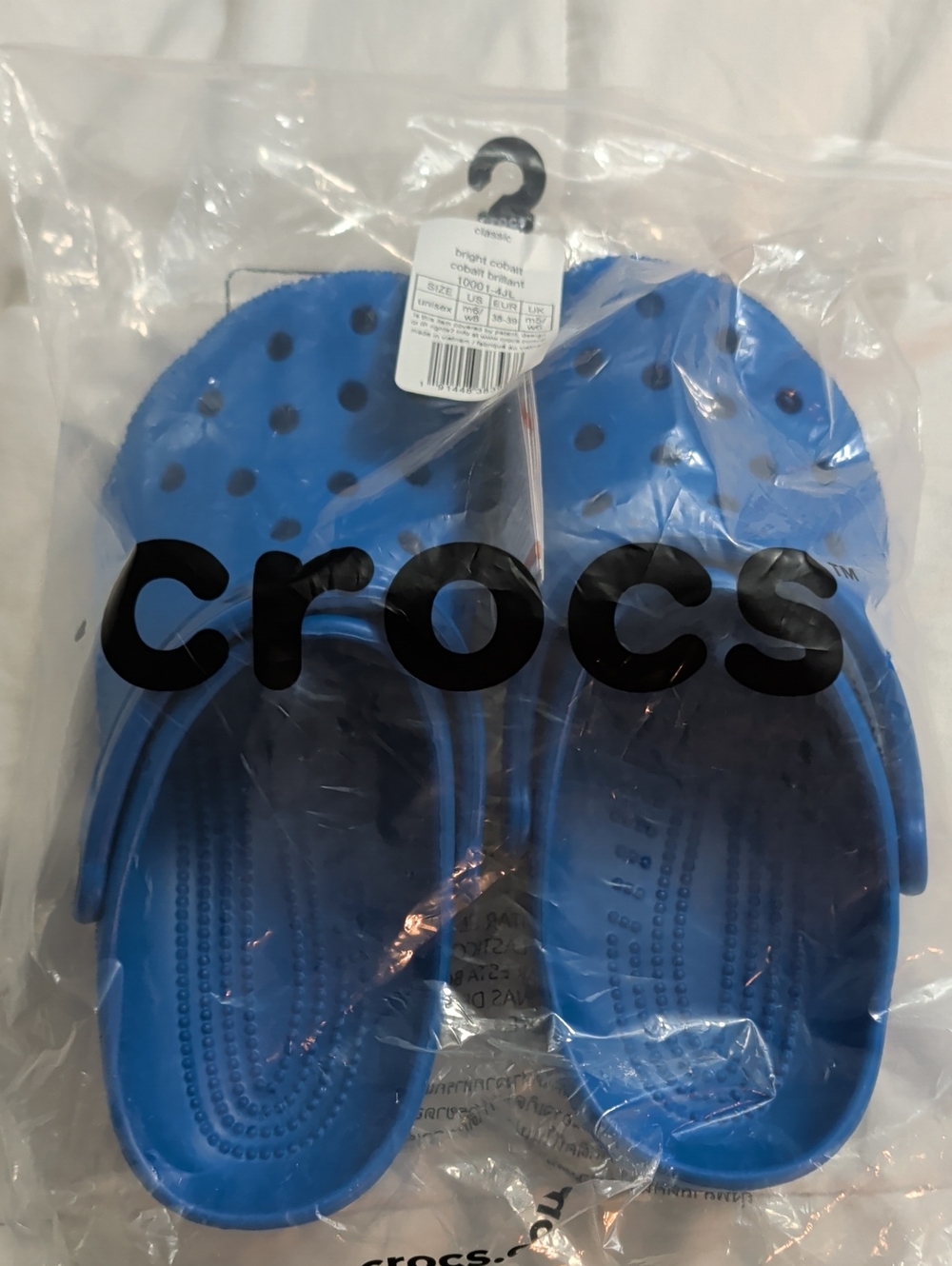 CROCS Classic Clogs in Bright Blue